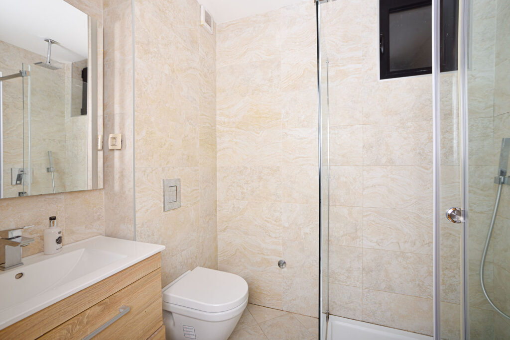 alibi1 21 toalet 1072