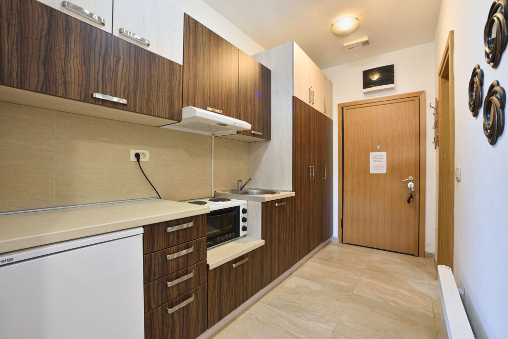 alibi1 34 trpezarija 1122